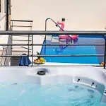 ヴィラ Villapetra Veliko Brdo