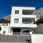 Villapetra Veliko Brdo