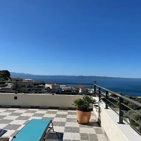 Villapetra ; Veliko Brdo Makarska