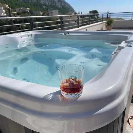 Villapetra ; Veliko Brdo Villa *